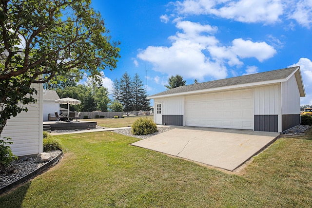 236 Jeffrey St NE, Cedar Springs, MI 49319 - view of yard featuring an outdoor structure and a garage