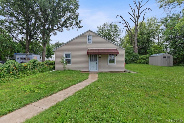 14734 Collinson Ave, Eastpointe, MI 48021 - photo 16