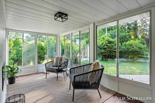 751 Old Gate Rd NW, Grand Rapids, MI 49504 - sunroom / solarium with vaulted ceiling
