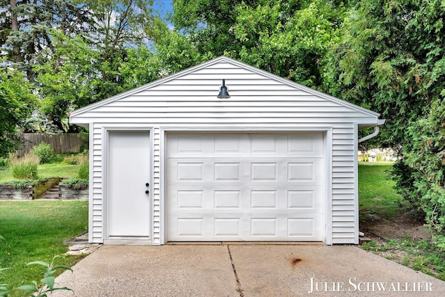 751 Old Gate Rd NW, Grand Rapids, MI 49504 - detached garage featuring driveway