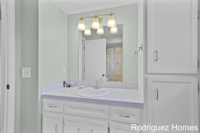 2106 Cranbrook Dr NE, Grand Rapids, MI 49505 - full bathroom featuring vanity