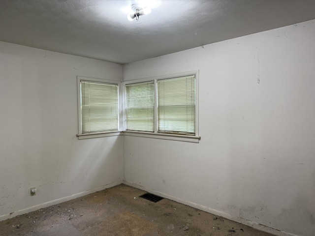 6429 Wendell St SE, Grand Rapids, MI 49546 - empty room with baseboards