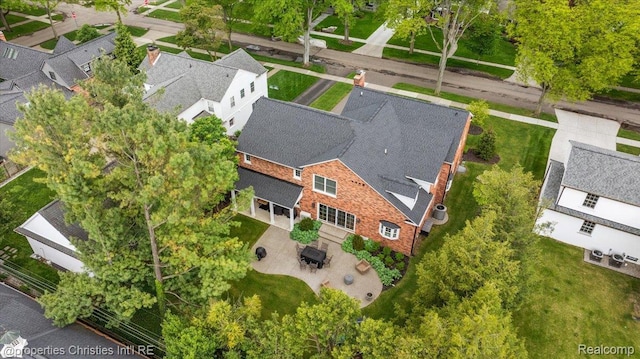 586 Fairfax St, Birmingham, MI 48009 - aerial view of property and surrounding area