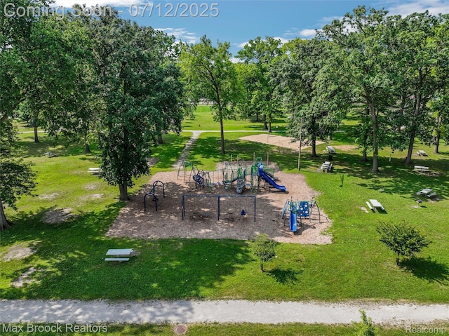 395 Glendale Ln, Ferndale, MI 48220 - photo 37