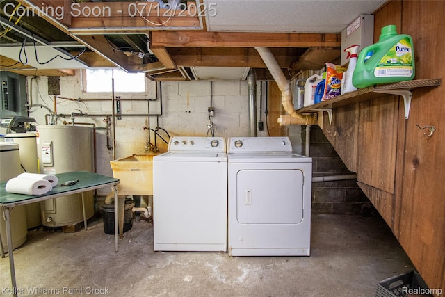 20525 30 Mile Rd, Ray, MI 48096 - laundry area featuring water heater and independent washer and dryer