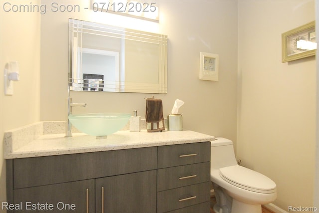 33234 Walnut Ln, Farmington Hills, MI 48334 - bathroom featuring toilet and vanity
