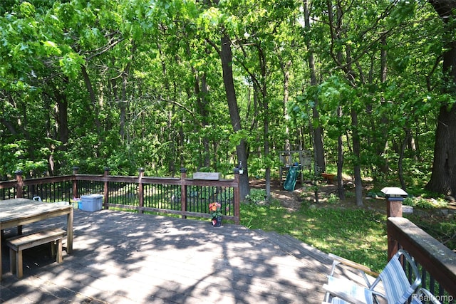 10010 Orchard Ridge Ct, Holly, MI 48442 - view of deck