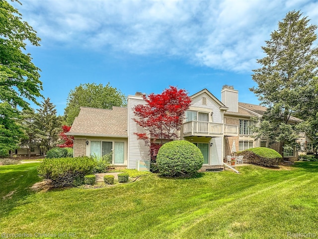7569 Danbury Cir W, Bloomfield, MI 48322 - photo 2