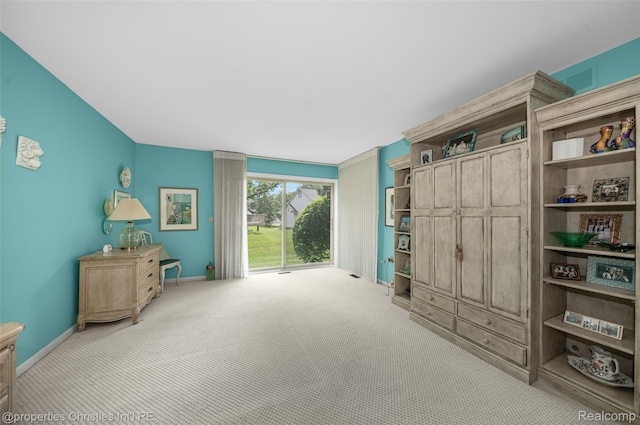 7569 Danbury Cir W, Bloomfield, MI 48322 - photo 14