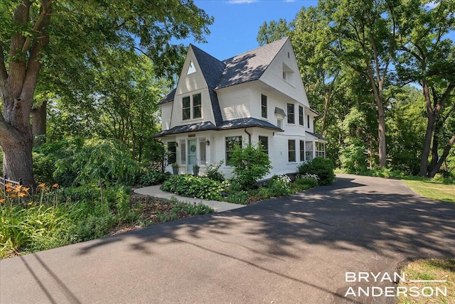 2099 Robinson Rd SE, Grand Rapids, MI 49506