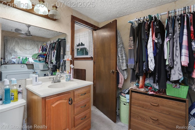 4313 S Dearborn St, Melvindale, MI 48122 - bathroom with vanity and a textured ceiling