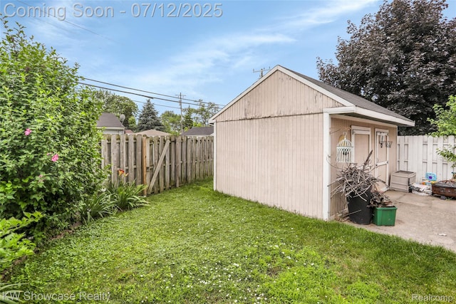 4313 S Dearborn St, Melvindale, MI 48122 - fenced backyard featuring an outbuilding