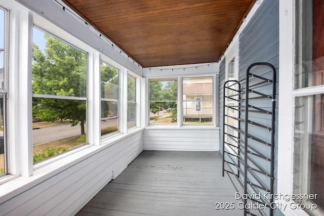 122 Dwight Ave SE, Grand Rapids, MI 49506 - unfurnished sunroom featuring plenty of natural light