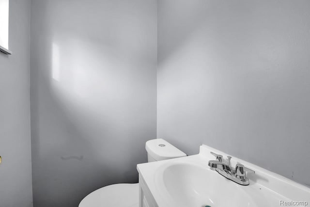 3217 Donna Ave, Warren, MI 48091 - half bath featuring toilet and vanity