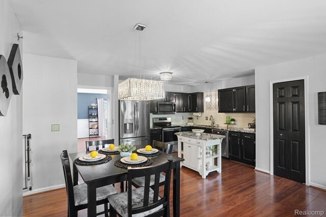 1466 Silverbrook Ridge Dr, Walled Lake, MI 48390 - photo 7