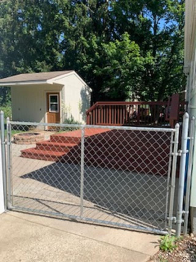609 Orchard Ln, Tecumseh, MI 49286 - view of gate