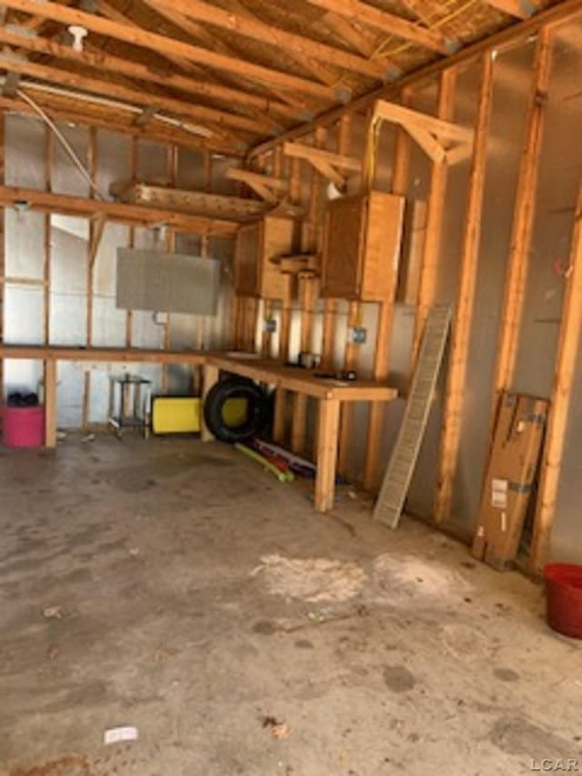 609 Orchard Ln, Tecumseh, MI 49286 - view of garage