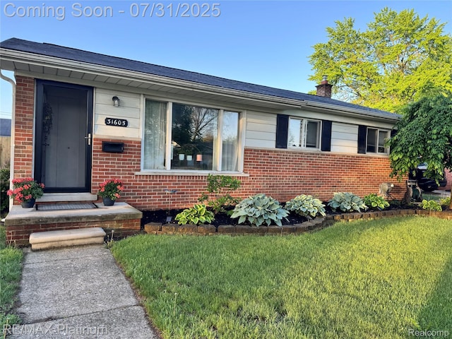 31605 Saint Martins St, Livonia, MI 48152 - photo 1