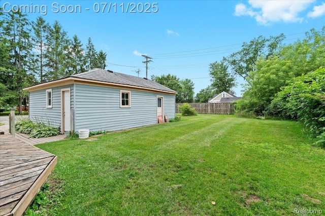 342 King St, Highland, MI 48357 - view of yard