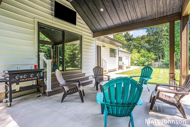 2771 Deer Run Rd, Muskegon, MI 49445 - view of patio / terrace with entry steps