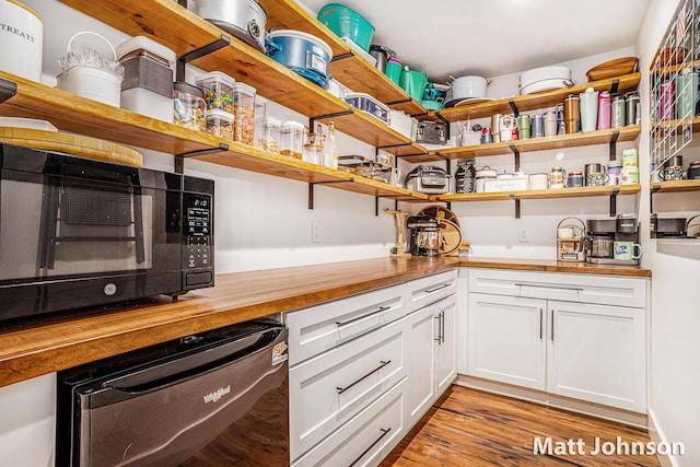 2771 Deer Run Rd, Muskegon, MI 49445 - view of pantry