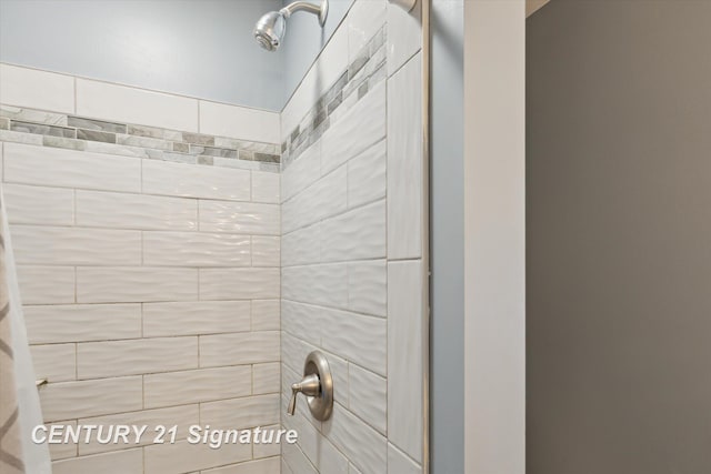 6357 Mackinaw Rd, Saginaw, MI 48604 - bathroom view of tiled shower
