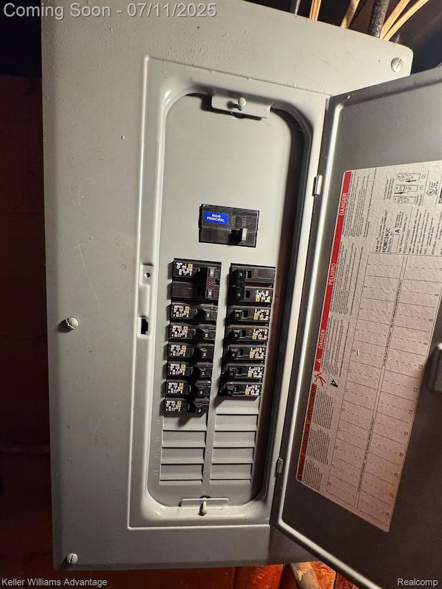 285 Voorheis St, Pontiac, MI 48341 - utility room featuring electric panel