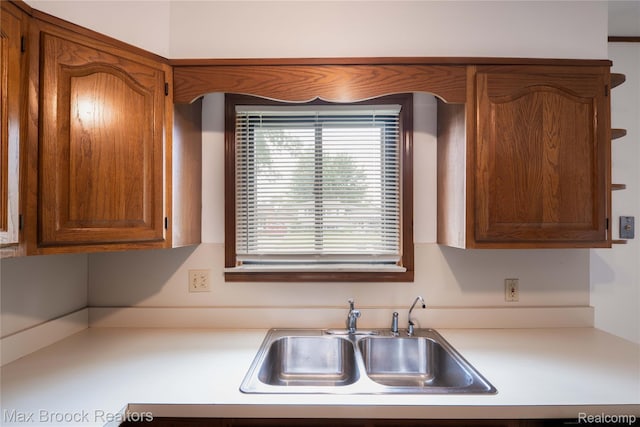 8212 Carrousel Blvd, Westland, MI 48185 - photo 9