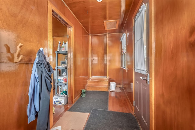 810 Newton Rd, Coldwater, MI 49036 - corridor with wood finished floors