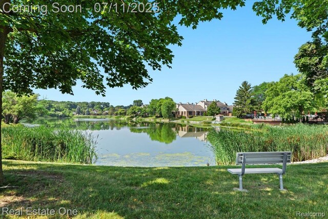 22302 Pondview, Novi, MI 48375
