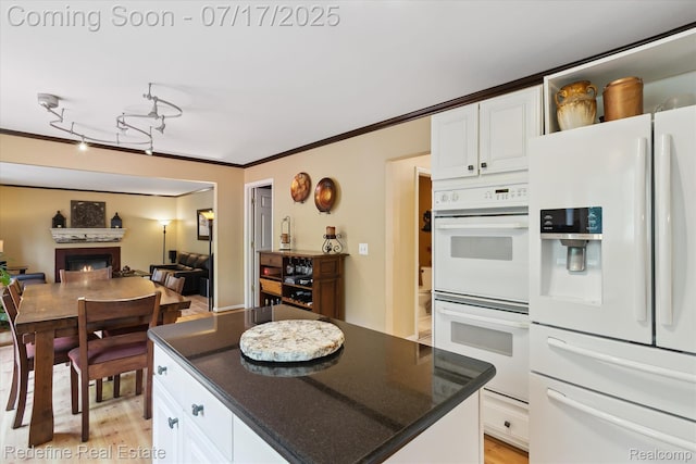 2841 Treyburn Ln, West Bloomfield, MI 48324 - photo 18