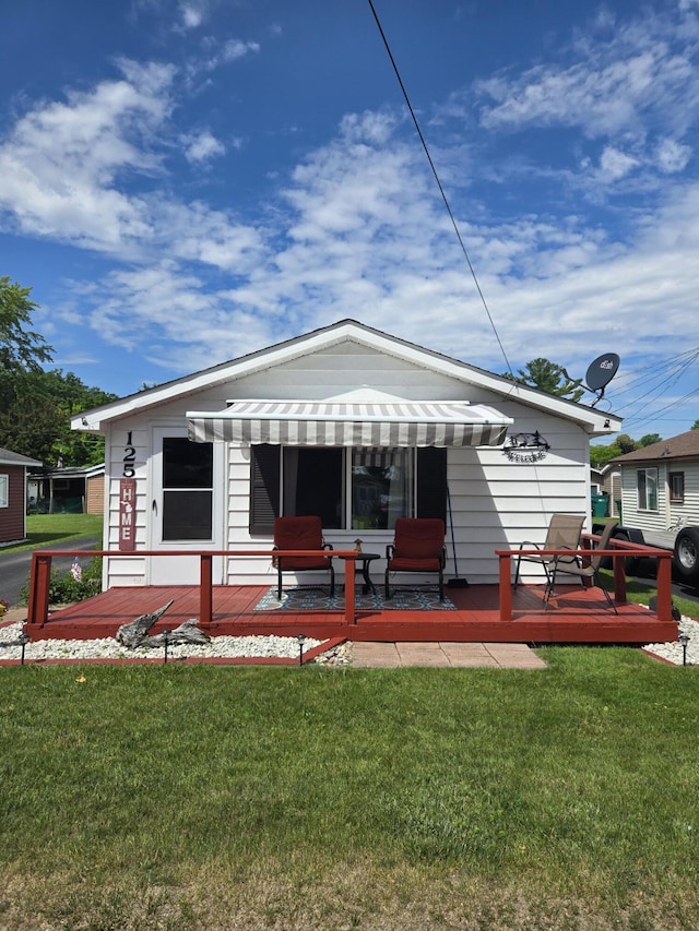 125 Wickham Ave, Houghton Lake, MI 48629 - photo 2