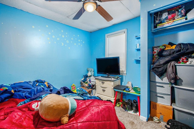 1638 Superior St, Niles, MI 49120 - carpeted bedroom featuring a ceiling fan