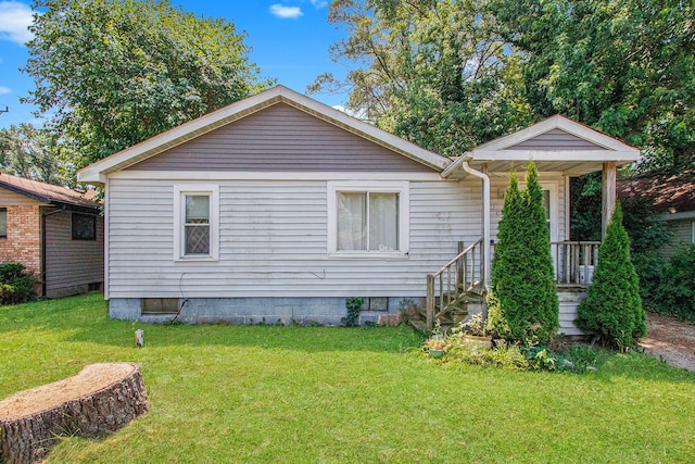 1638 Superior St, Niles, MI 49120 - bungalow featuring a front yard