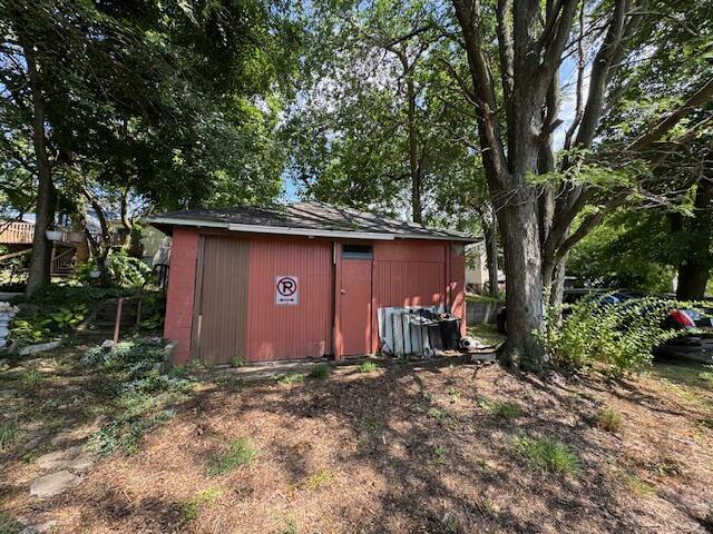 908 Hall St SE, Grand Rapids, MI 49507 - view of shed
