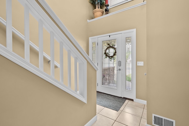 16069 Grazenview St, Schoolcraft, MI 49087 - entryway with light tile patterned floors and baseboards