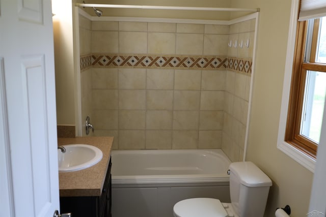 11731 Birch Run Rd, Birch Run, MI 48415 - full bathroom with healthy amount of natural light, vanity, and  shower combination