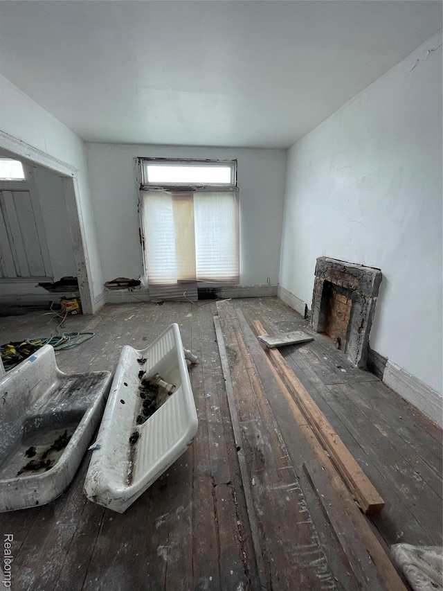 1015 Clay St, Detroit, MI 48211 - photo 3