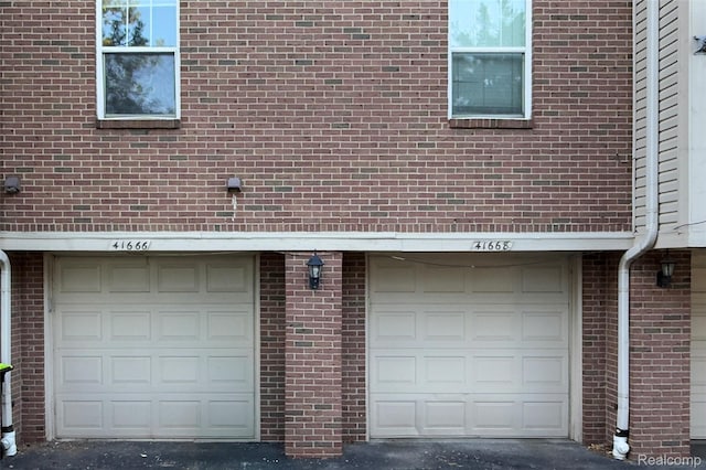 41666 Tera Ln, Novi, MI 48375 - view of garage