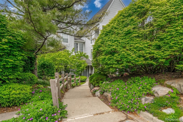 3553 Port Cove Dr Unit 39, Waterford, MI 48328 - view of property's community