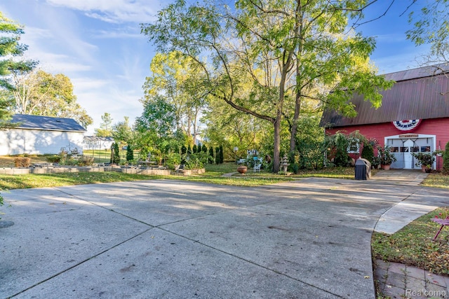 329 Reid Rd, Grand Blanc, MI 48439