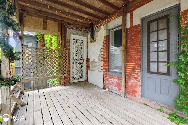616 S Warren Ave, Saginaw, MI 48607 - view of wooden porch