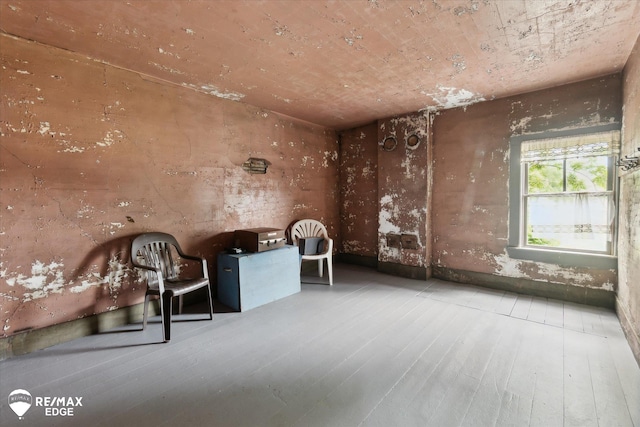 616 S Warren Ave, Saginaw, MI 48607 - unfurnished room featuring wood finished floors