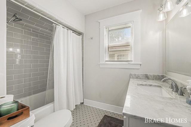 1035 Fountain St NE, Grand Rapids, MI 49503 - full bath with vanity and shower / tub combo with curtain