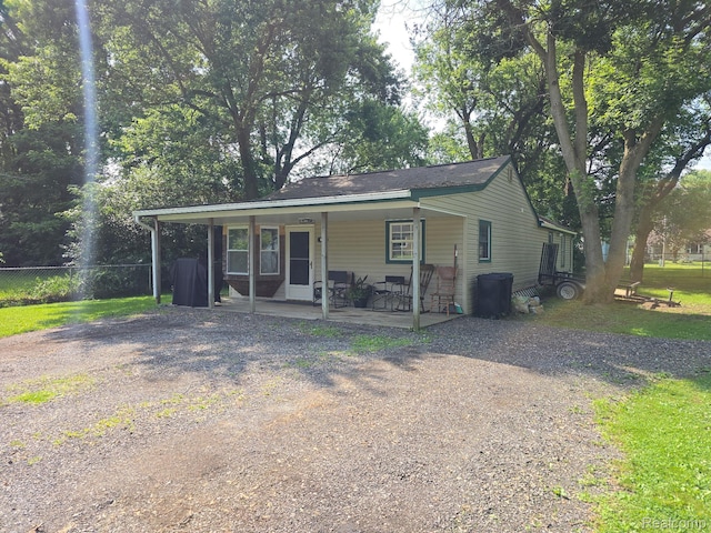 1074 Corydon Dr, Mount Morris, MI 48458 - photo 1