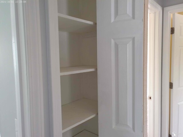 27354 Oakcrest Dr, Brownstown, MI 48183 - view of closet