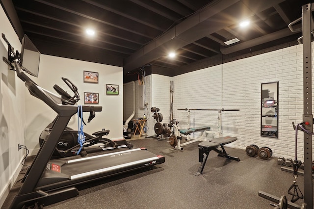 12529 E Tuscola Rd, Frankenmuth, MI 48734 - exercise room with brick wall