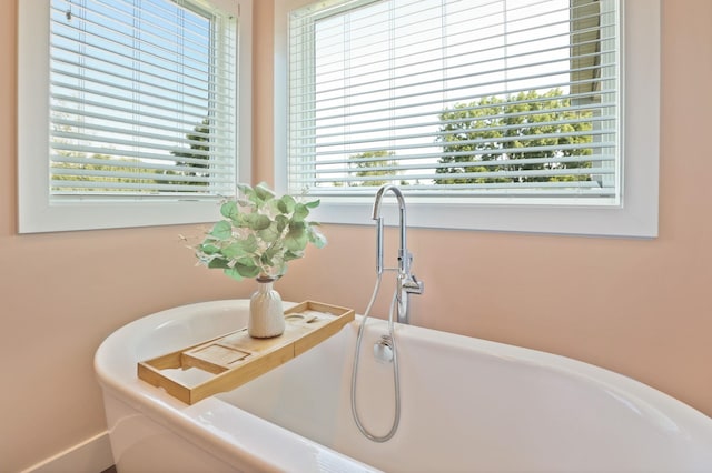 12529 E Tuscola Rd, Frankenmuth, MI 48734 - bathroom view of a freestanding bath