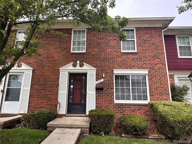 2960 Seaton Circuit N, Clinton Township, MI 48091 - photo 1