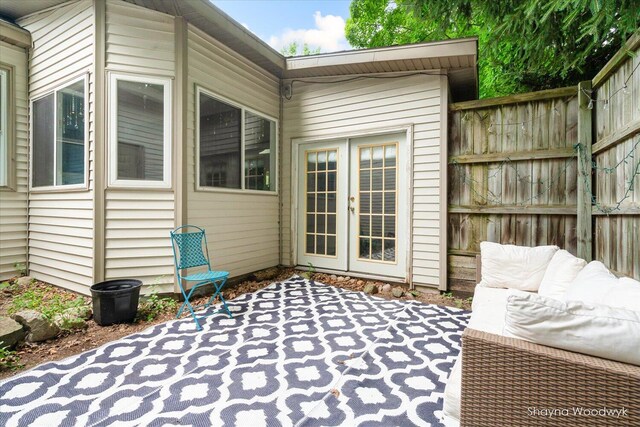 906 E Main St, Lowell, MI 49331